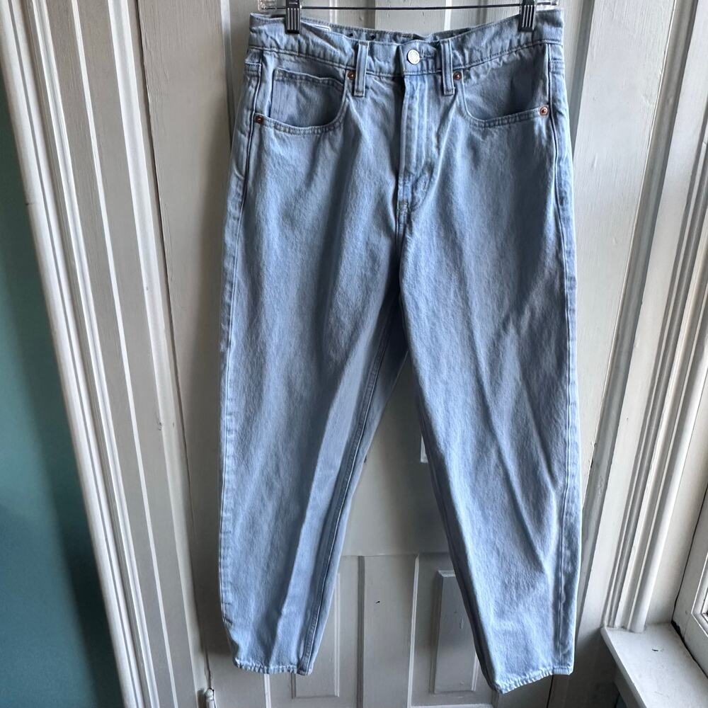 GAP Barrel Jeans High Rise Light Wash Denim Size 28 Tall - Picture 2 of 8